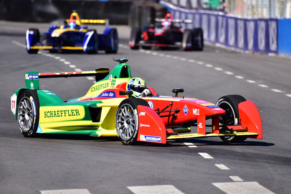 How to Watch the 2016-2017 FIA Formula E Racing Circuit Online