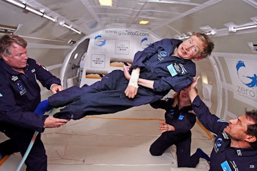 2007 ... Stephen Hawking floats!
