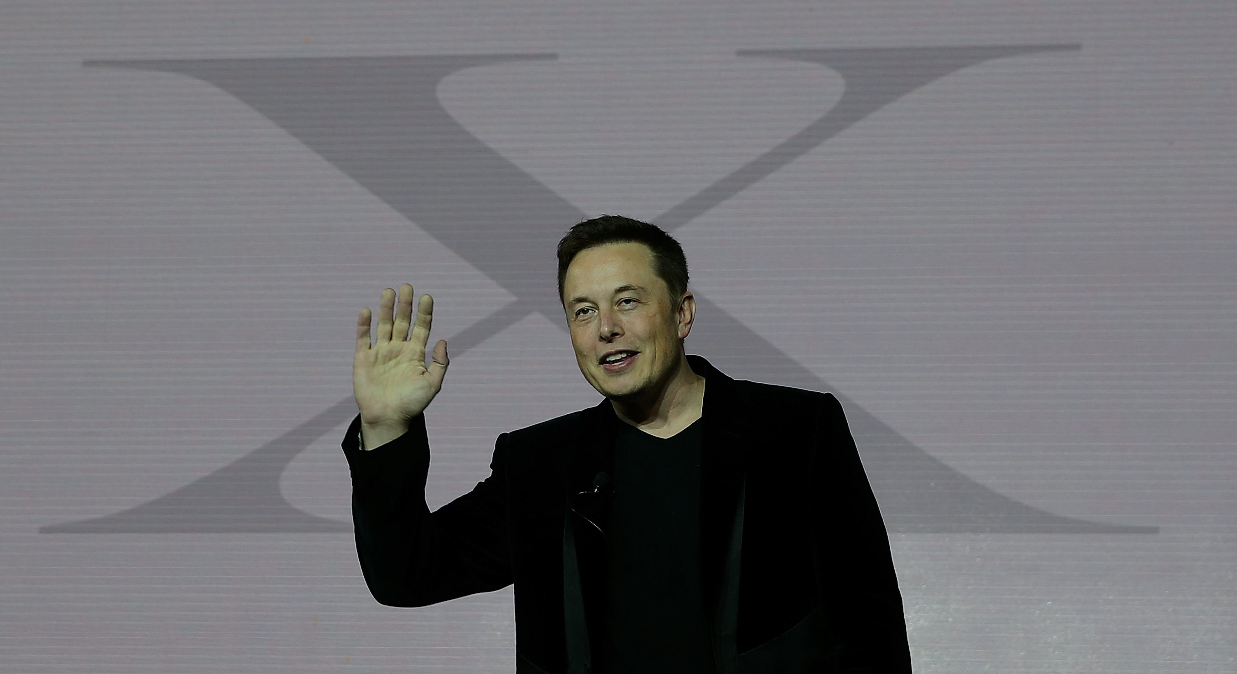 Elon musk Elon Musk's 10 Craziest Quotes of 2016 (So Far)