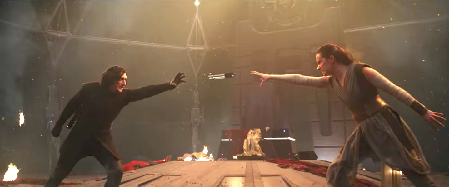 rey's new lightsaber episode 9