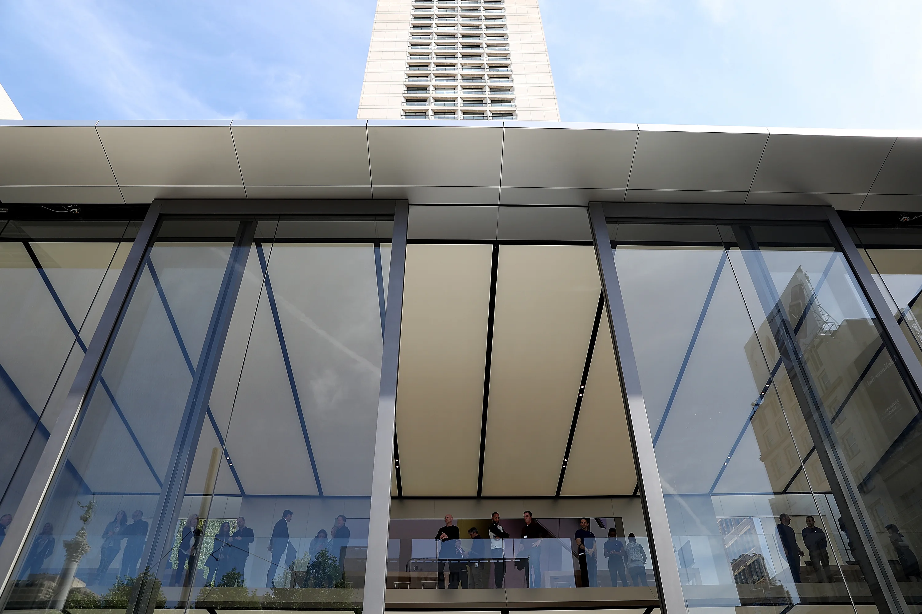 Apple's New Flagship Store in San Francisco Looks Toward the Future
