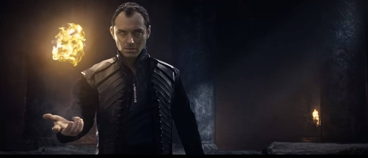 Guy Ritchie King Arthur Trailer Charlie Hunnam