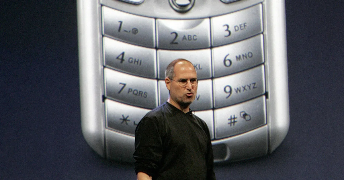 Steve Jobs Hated Cell Phones: They're For The 'Pocket Protector Crowd