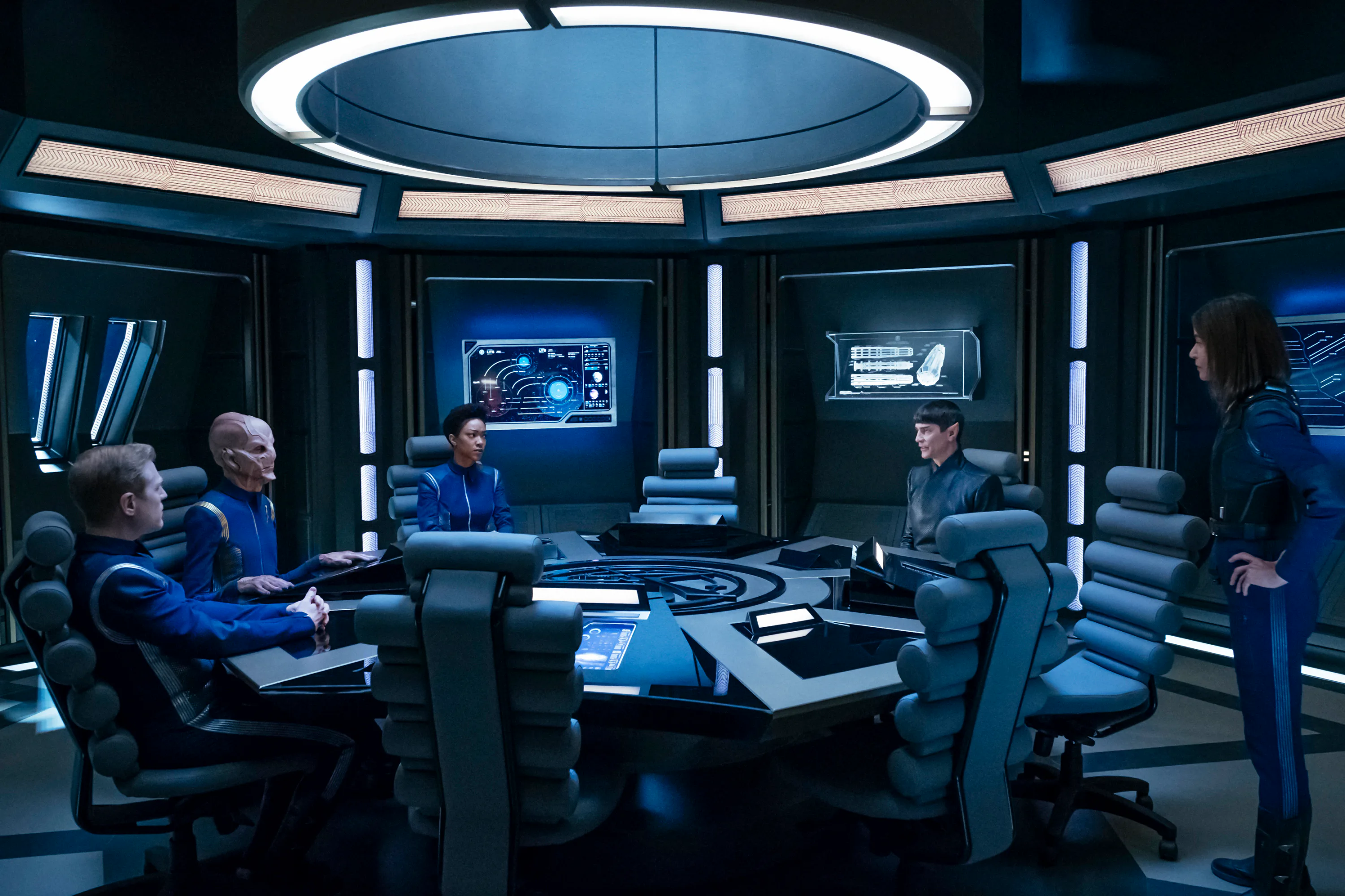 'Star Trek: Discovery' Episode 14: Admiral Cornwell Takes Command
