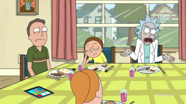 Season 3 ends where Seasons 1 and 4 (presumably) start: at the Smith Family dinner table.