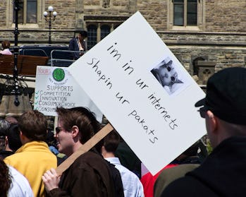 10 Signs Perfect for the Net Neutrality Protests Today
