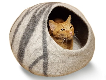 MEOWFIA Premium Cat Bed Cave