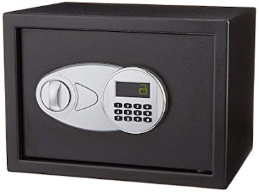 A black safe.