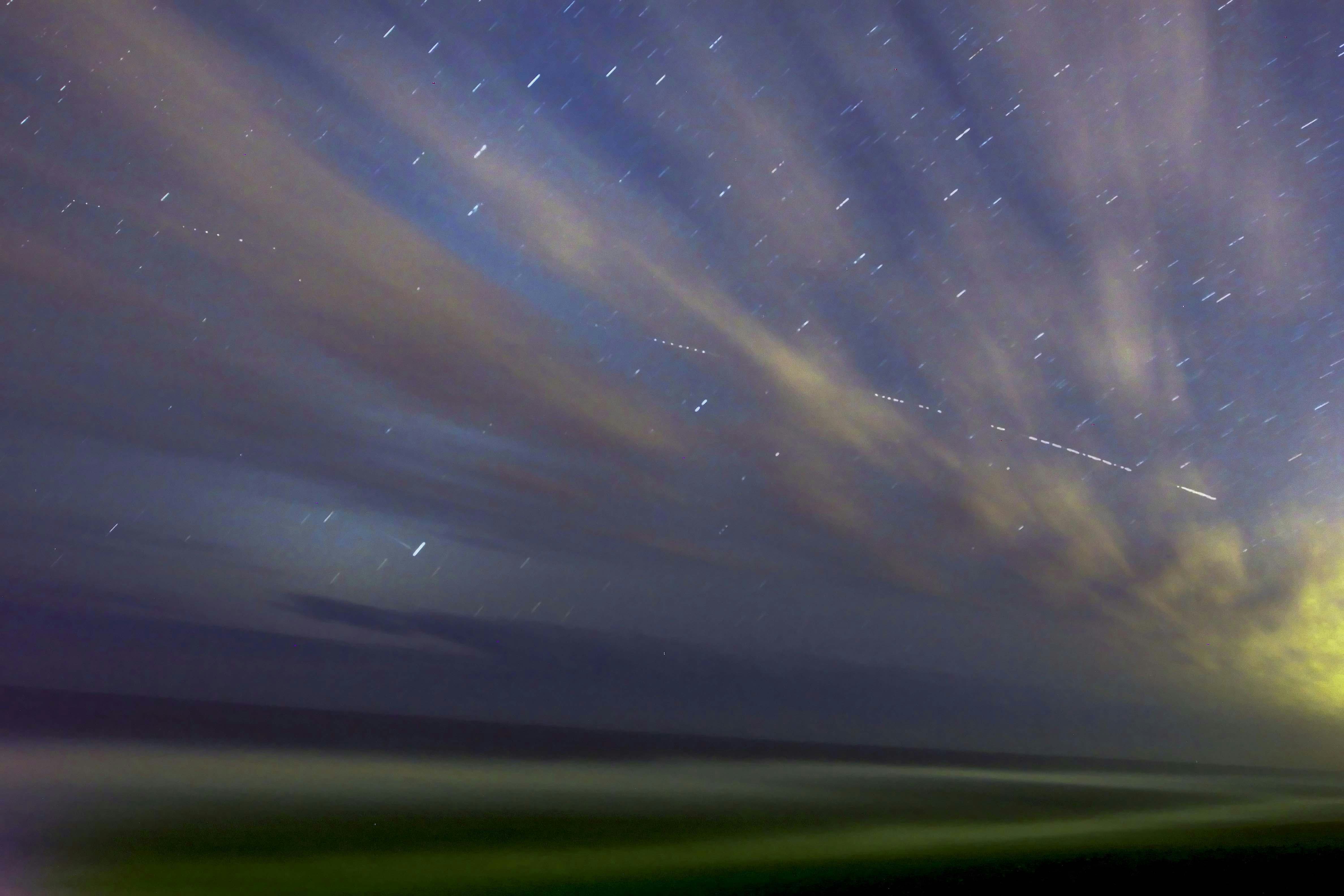 Leonid Meteor Shower Why Tonight Is Especially Great for Stargazing