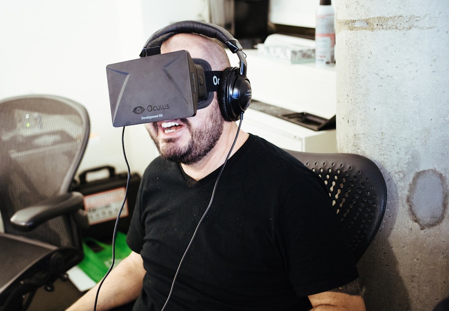 damper Og så videre mest Proving 'Palmer Luckey's Law': The Better a VR Setup Works, the Dumber it  Looks