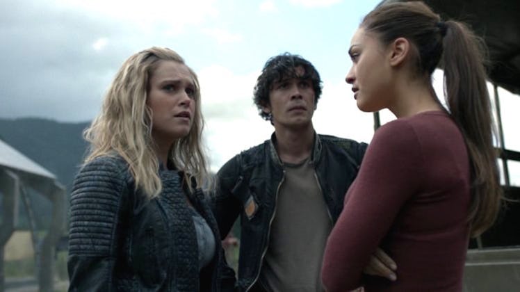 Eliza Taylor, Bob Morley, and Lindsey Morgan in 'The 100' Season 4