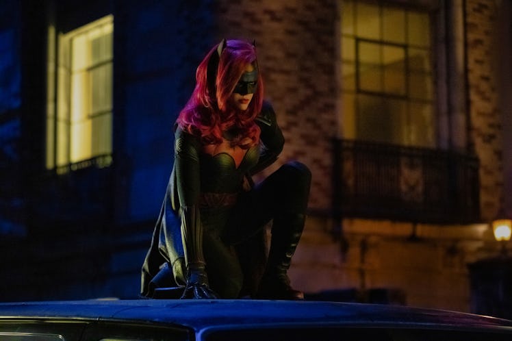 batwoman kate kane arrowverse arrow flash supergirl ruby rose pilot elseworlds crossover