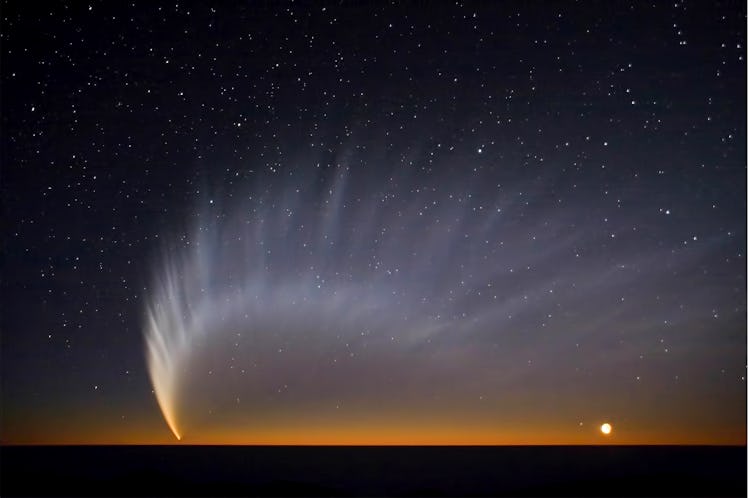 comet mcnaught space video 