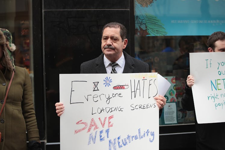 10 Signs Perfect for the Net Neutrality Protests Today