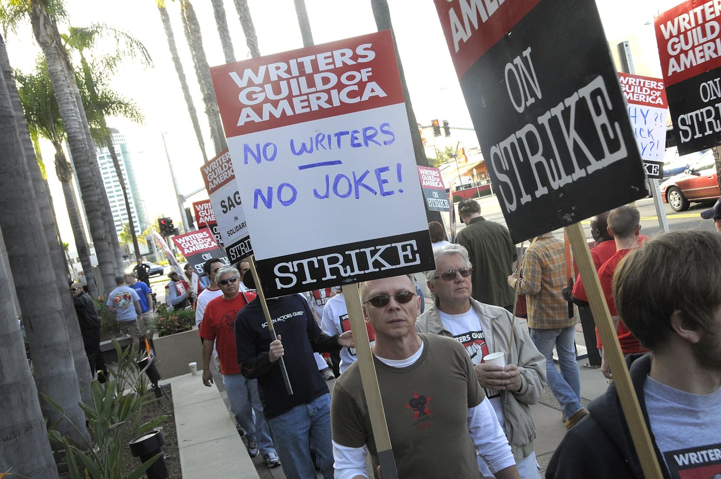 Writers Strike 2017 Numbers Explain Why the WGA May Strike