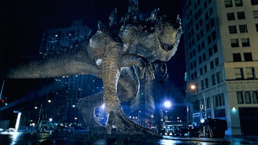 Zilla at a street in a scene from the 1998 Godzilla