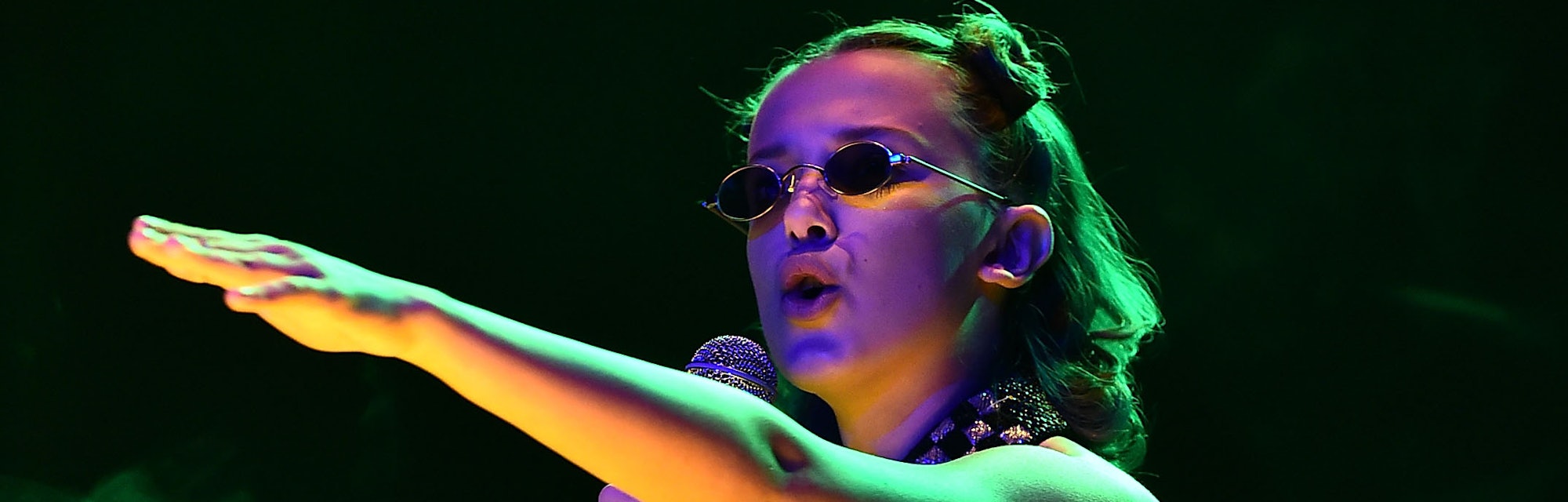 Stranger Things Millie Bobby Brown Rap On Fallon Takes The Eggo