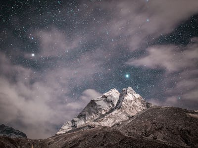 Stardust raining down on the Antarctic snow 