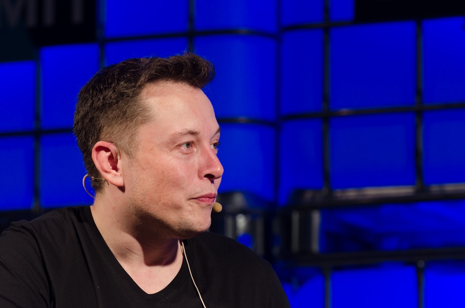 Elon Musk Responds To Ntsbs Criticism Of Tesla Model X Crash Handling 
