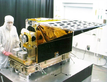 The Atmospheric Infrared Sounder (AIRS) instrument