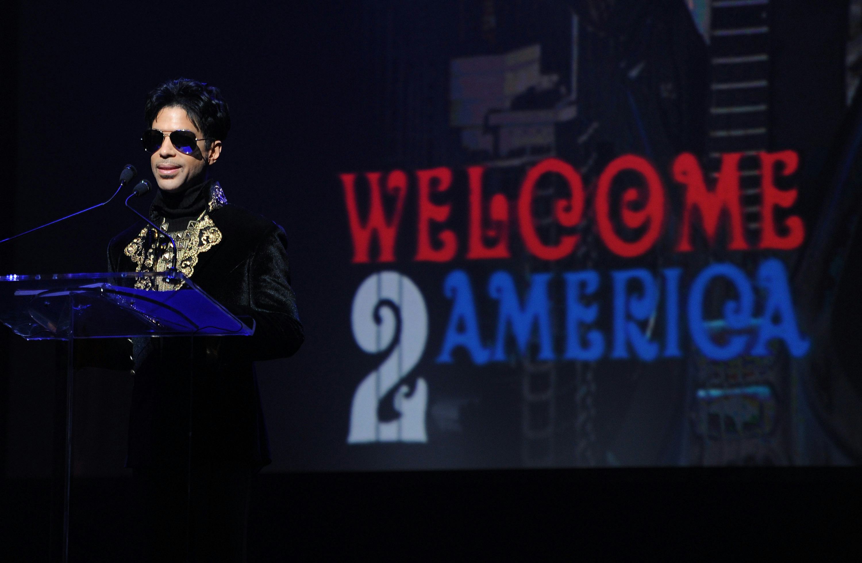 11 Of Prince's Most Fantastic Sunglasses, Because He Had Serious Style