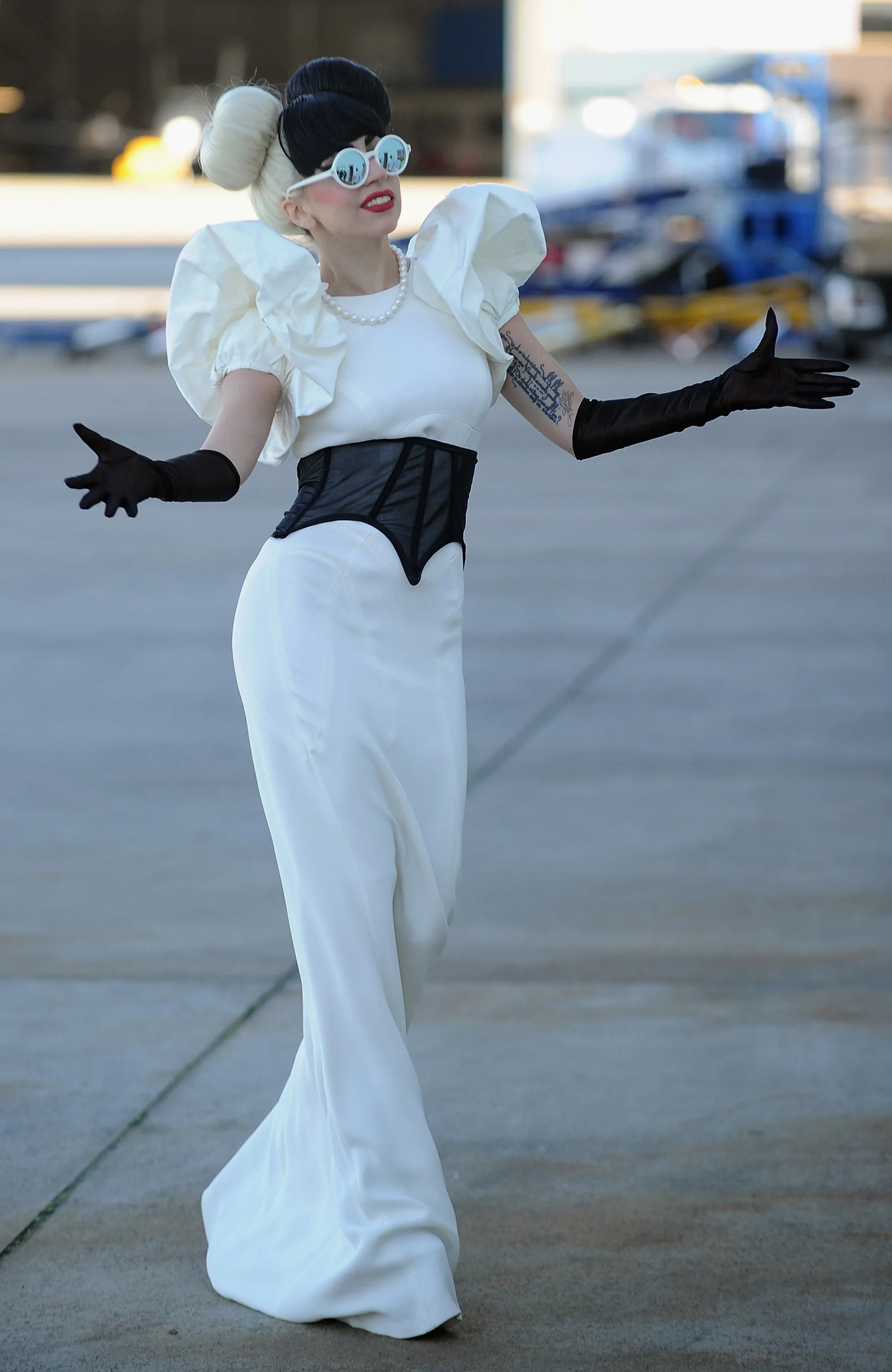 Did Lady Gaga Hire Vera Wang To Design Her Wedding Dress? It Would Be A Safe Yet Unexpected Choice Did Lady Gaga Hire Vera Wang To Design Her Wedding Dress? It Would Be A Safe Yet Unexpected Choice