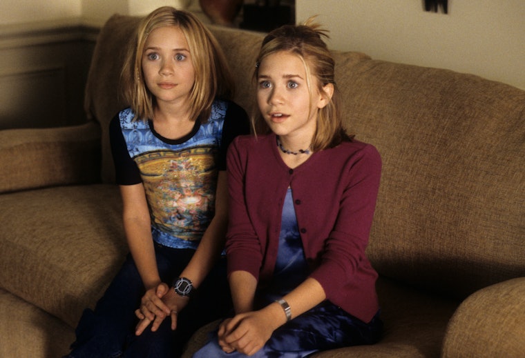23 Mary Kate And Ashley Olsen Outfits You Loved In The 90s But Will 