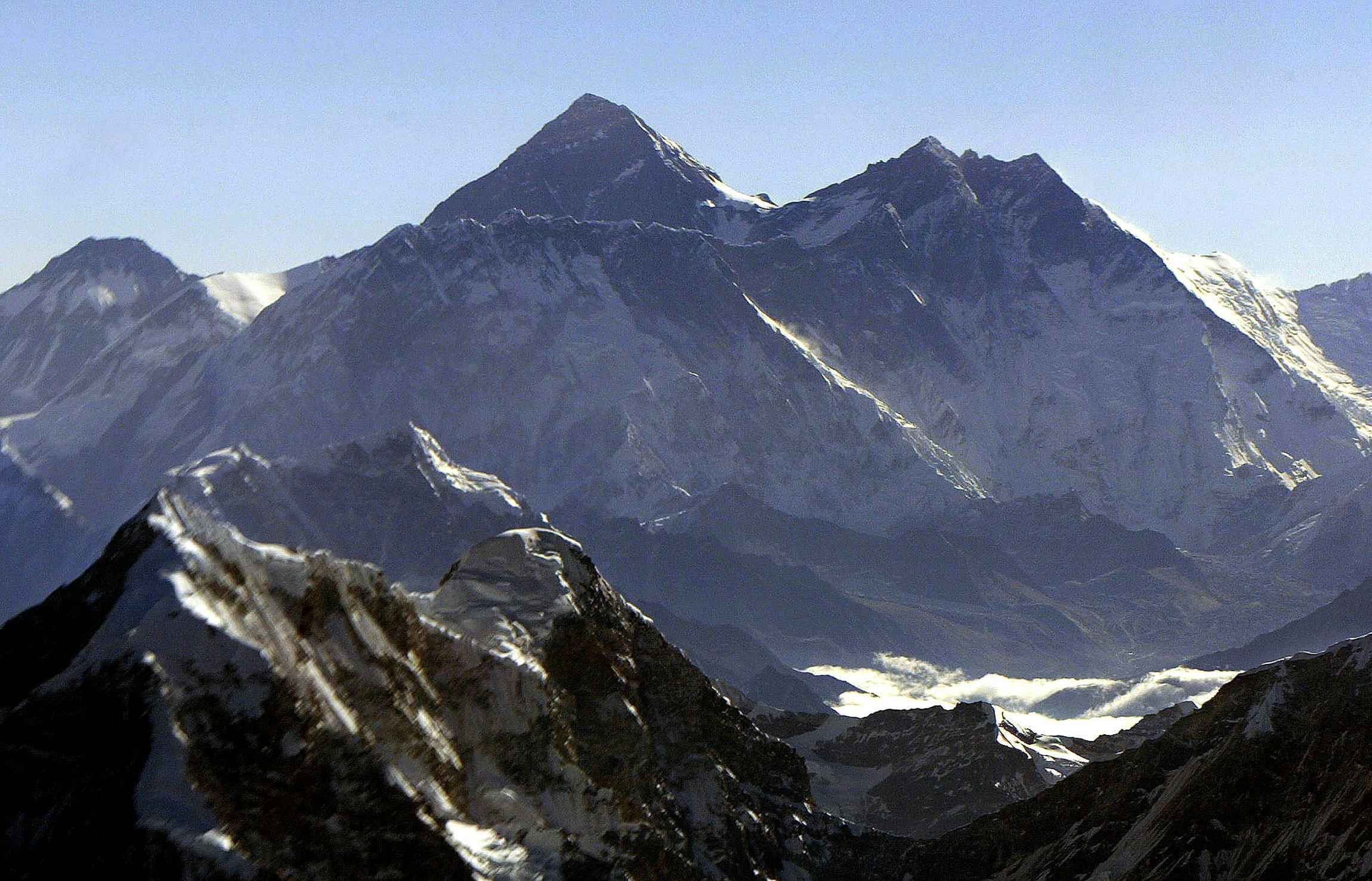 The Deadliest Mount Everest Disasters In History Are A Tragic Sign Of ...