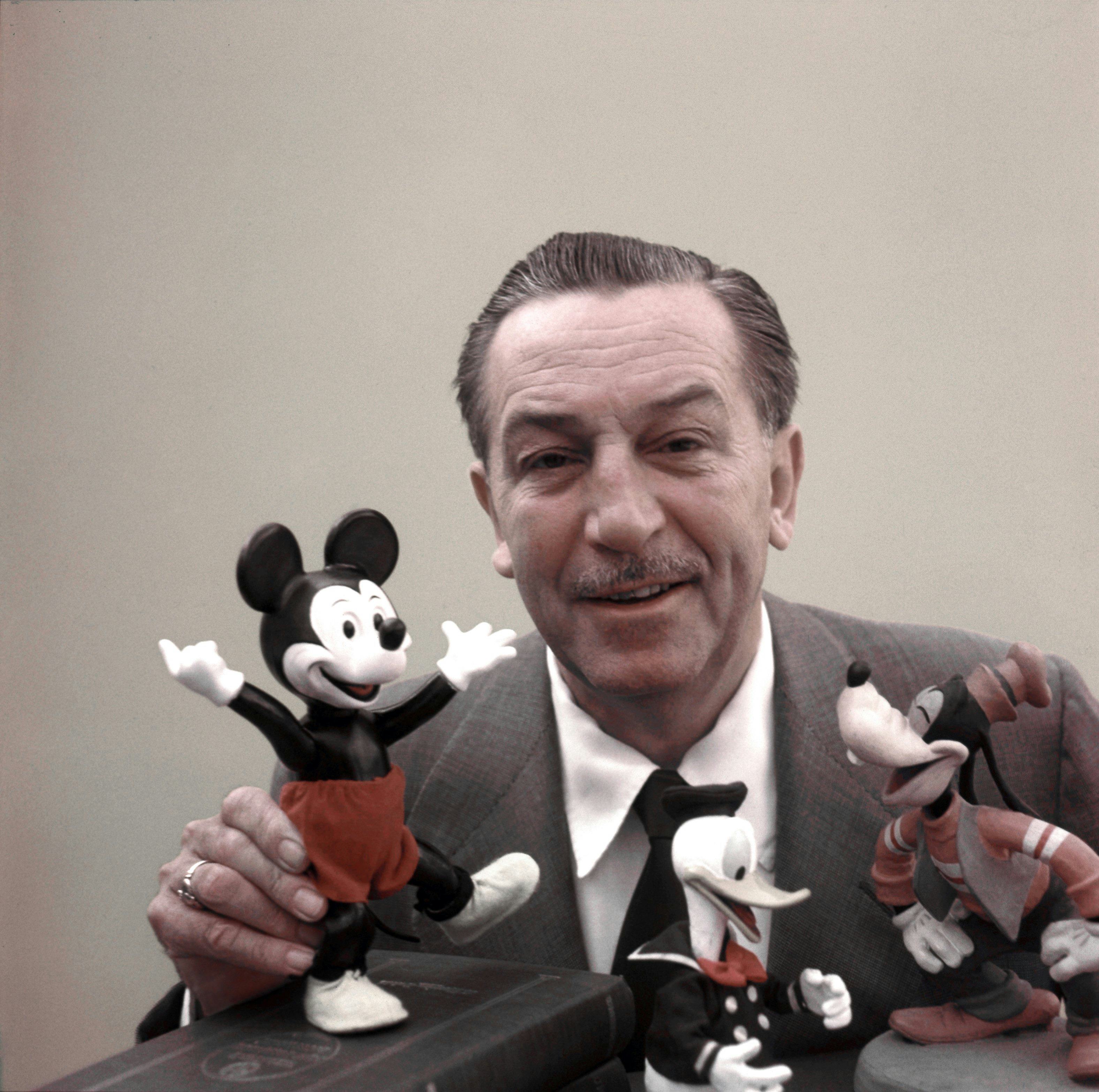 33 Archived Photos Of Walt Disney That All True Fans Will Appreciate