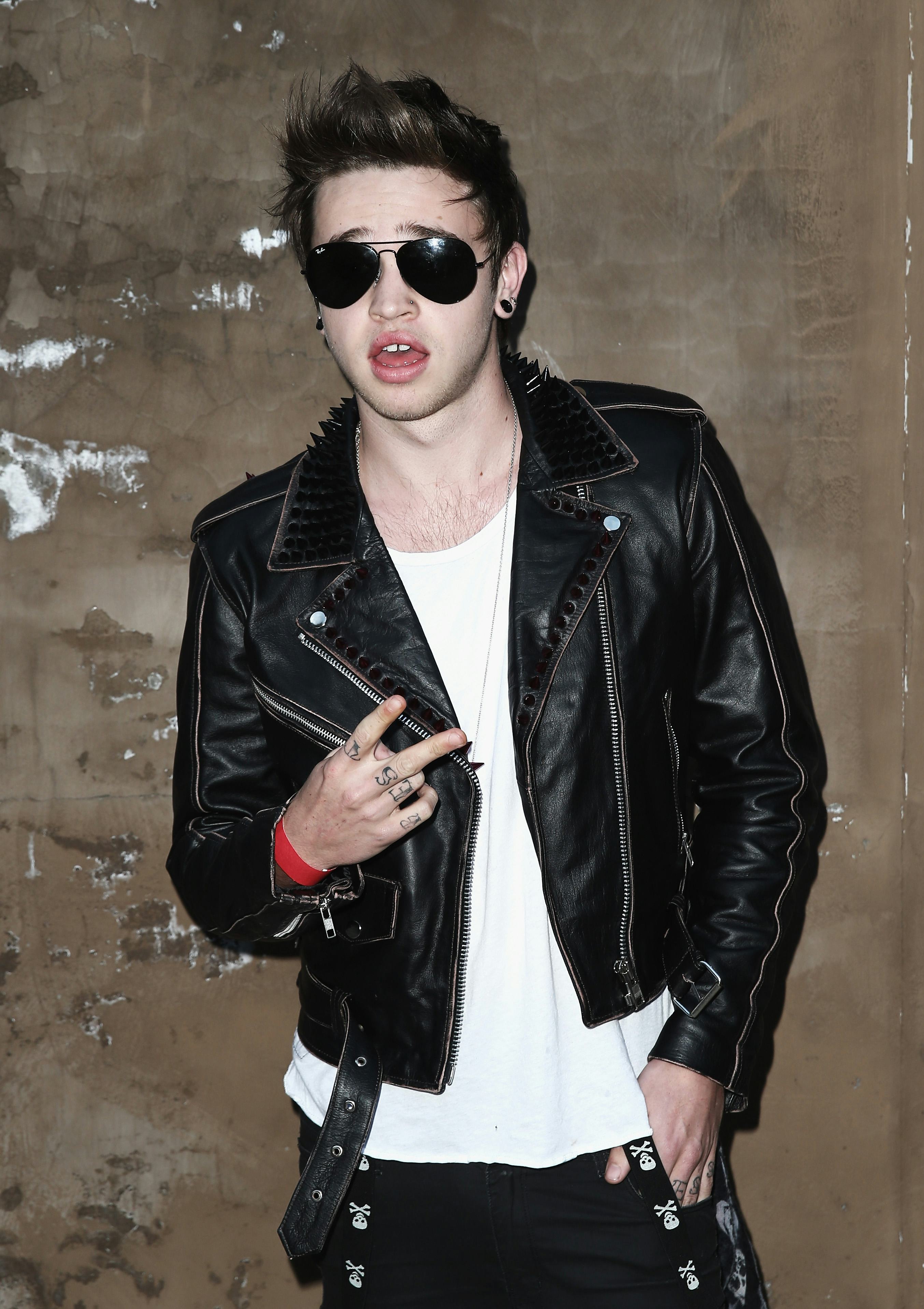 9 Things To Know If You Get Your Ears Gauged