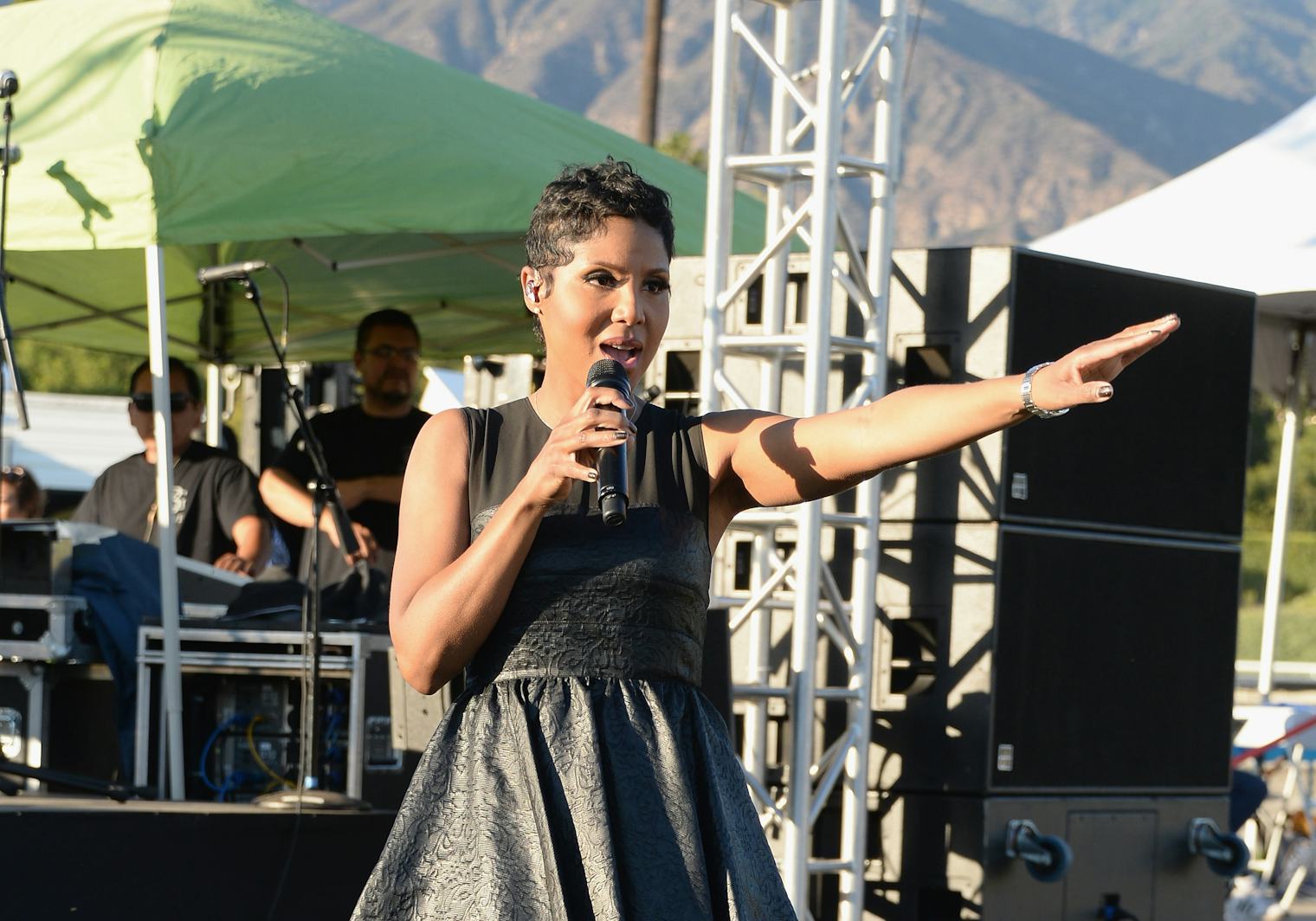 7 Celebrities With Lupus Who Prove The Disease Can't Keep Them Down