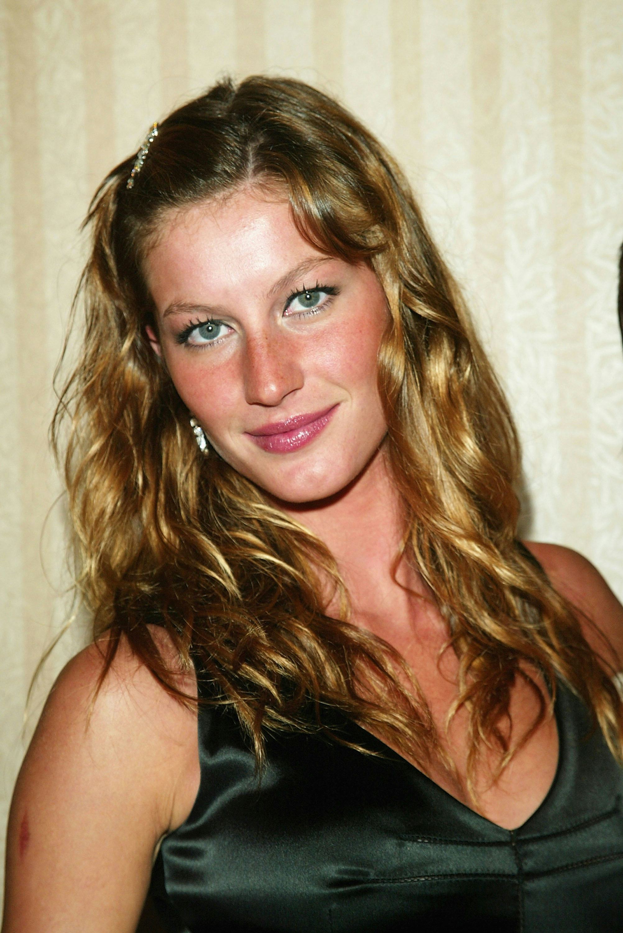 17 Photos Of Gisele Bundchen That Look Nothing Like Gisele Bundchen