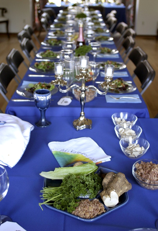 23 Things Only HalfJewish, HalfCatholic People Understand — Like The