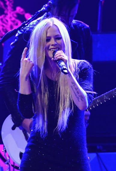 13 Times Avril Lavigne's Hair Was The Ultimate In Pop Punk-spiration ...