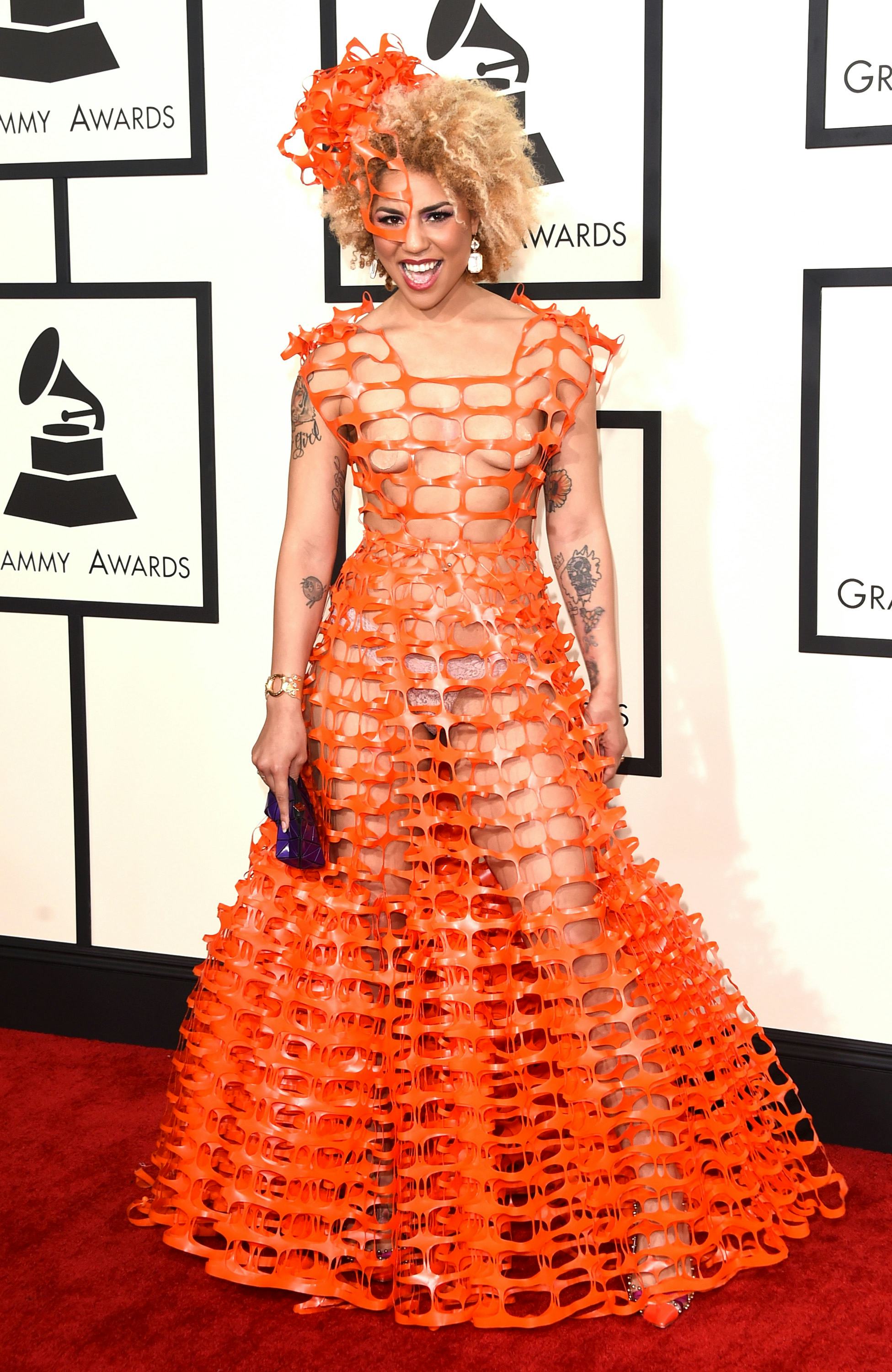 21 Insane Grammys Outfits That You Won't Be Able To Erase From Your ...