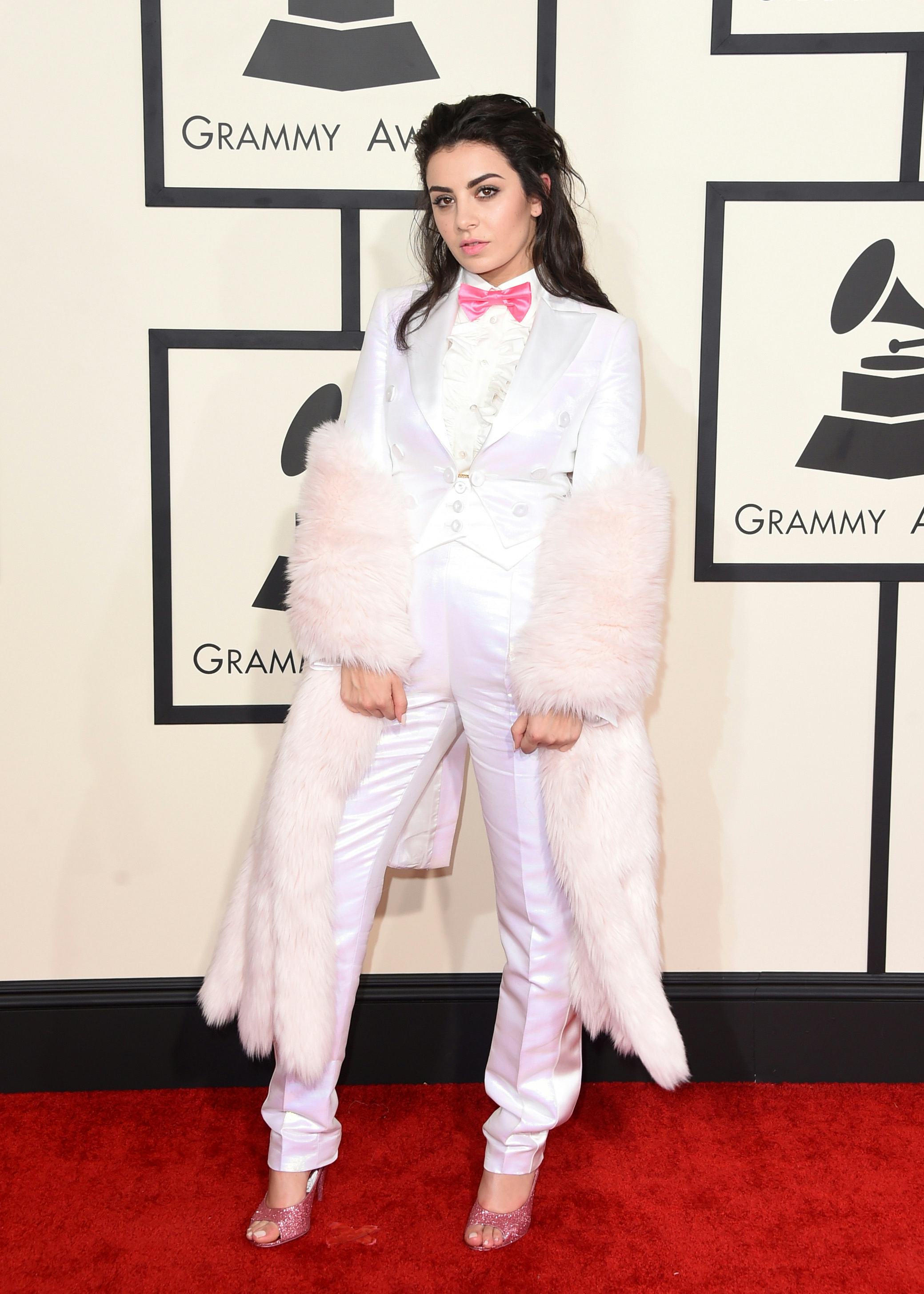 21 Insane Grammys Outfits That You Won't Be Able To Erase From Your
