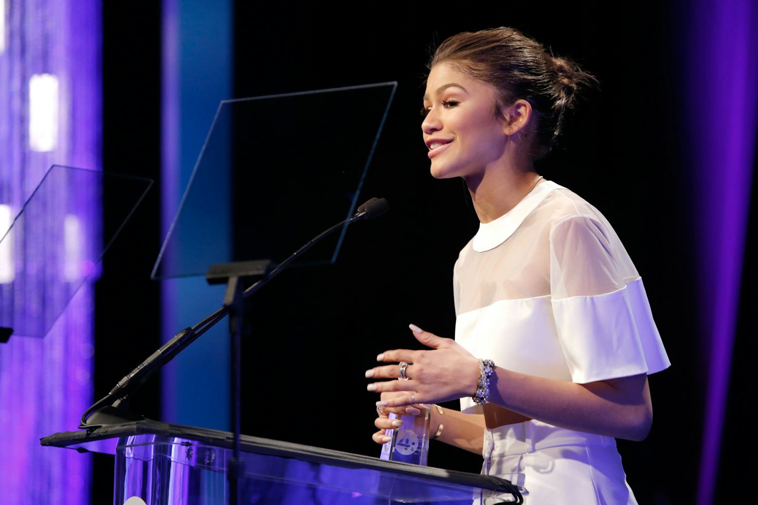 Zendaya Covers 'Flare' In Marc Jacobs, Rocks Her Beloved Topknot — PHOTO