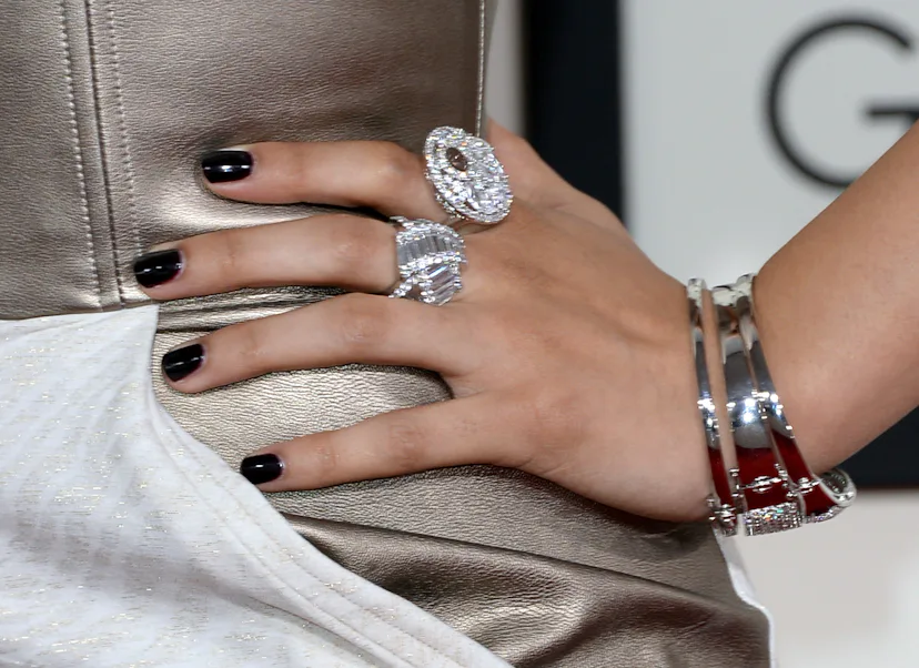 Easy Ways To Clean Your Jewelry At Home Because Beer Is Actually Good easy-ways-to-clean-your-jewelry-at-home-because-beer-is-actually-good