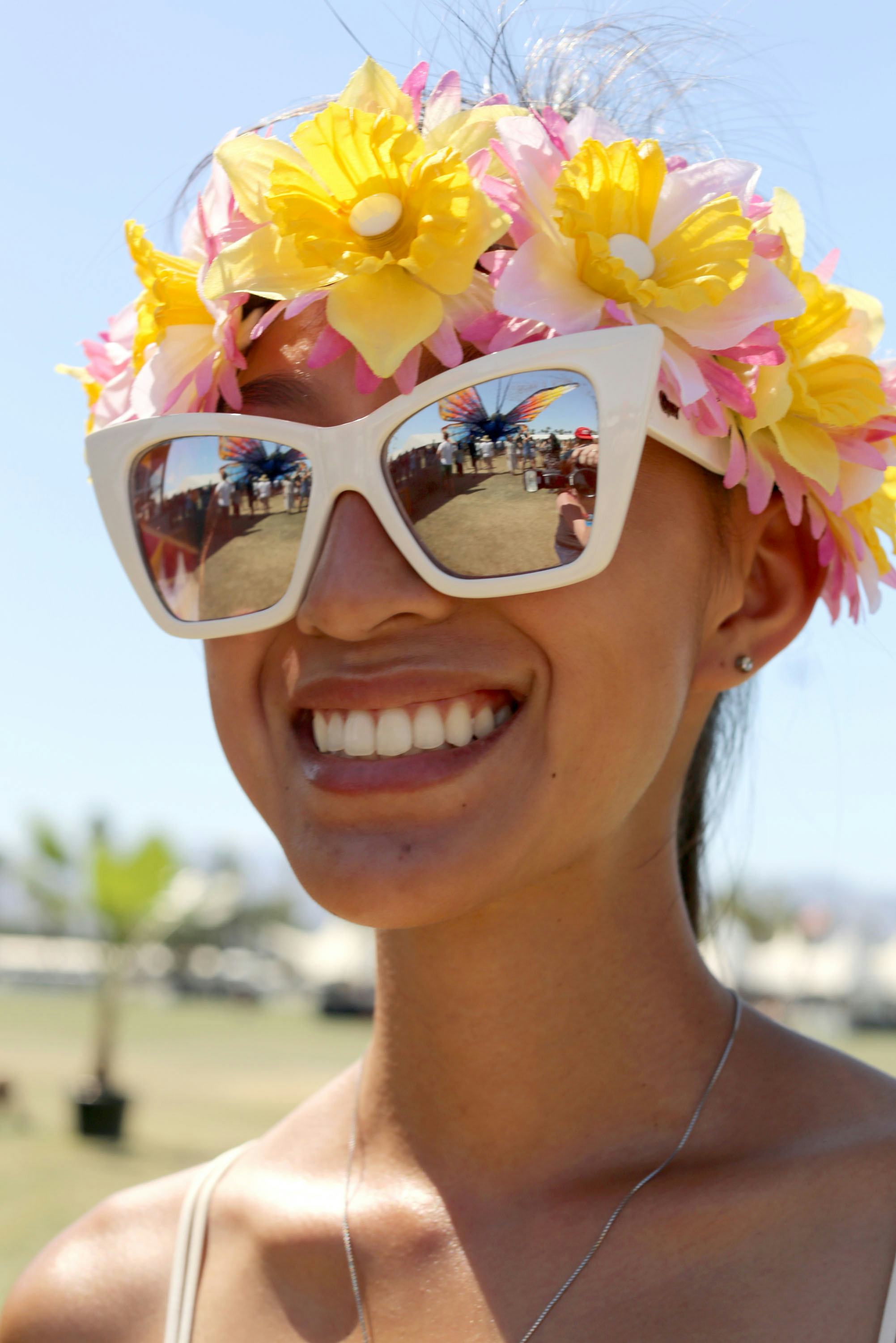 7 Quick Teeth Whitening Hacks For When You're In A Hurry To Brighten