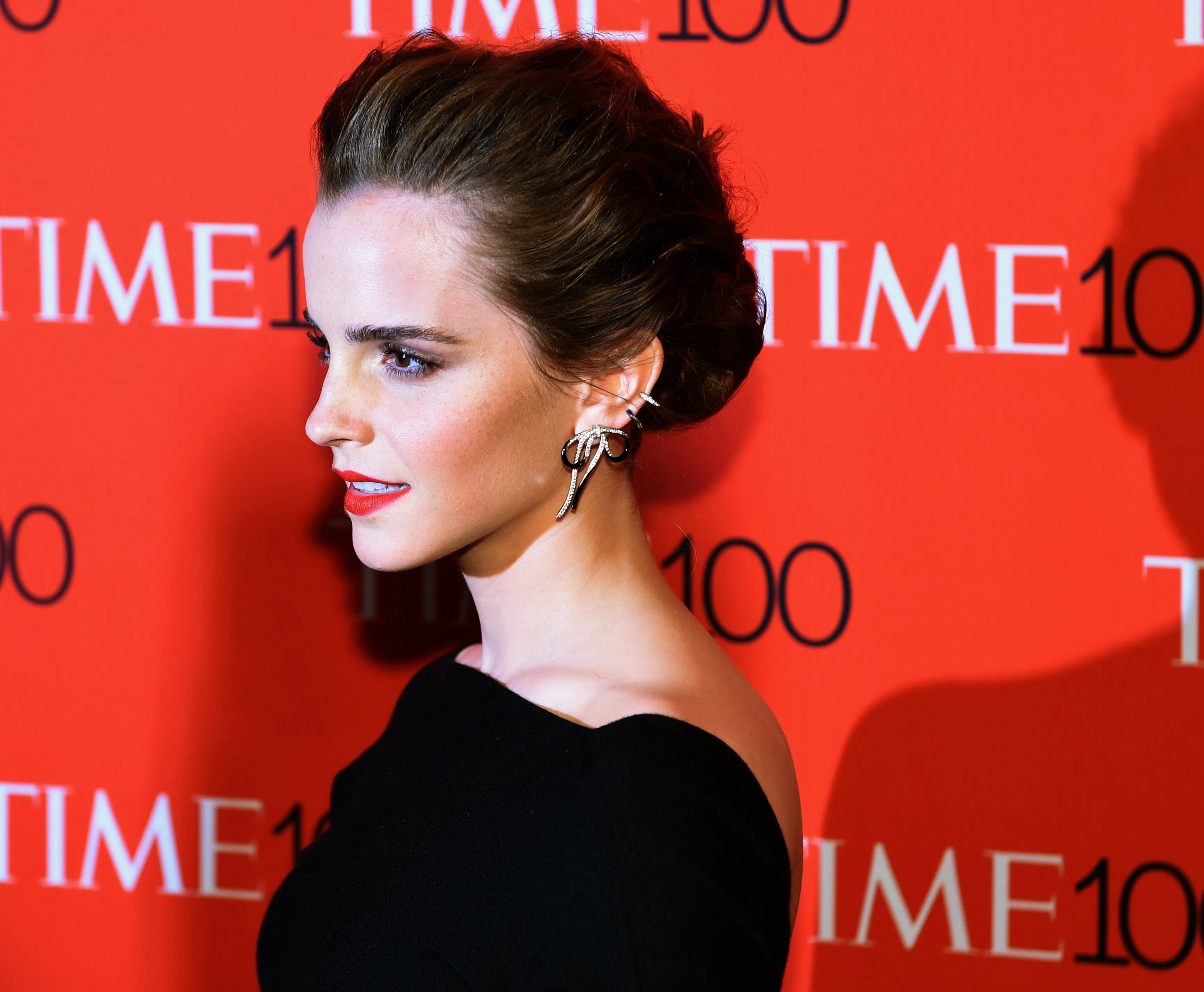 Emma Watson Debuts New Bob & It'll Definitely Make You Want To Get A ...