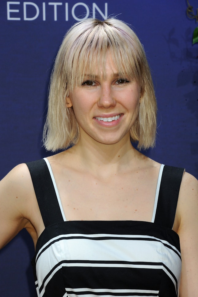 Zosia Mamet Debuts Blonde Fringe Bangs At Kohl S Event In Nyc And This Might Be Her Best Hair Yet