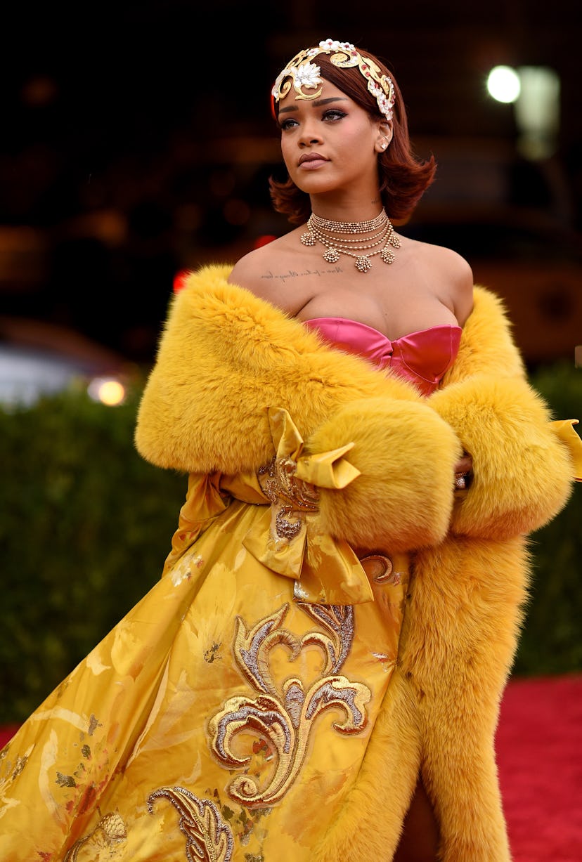 A Rihanna Met Gala Halloween Costume That Will Make You The Most ...