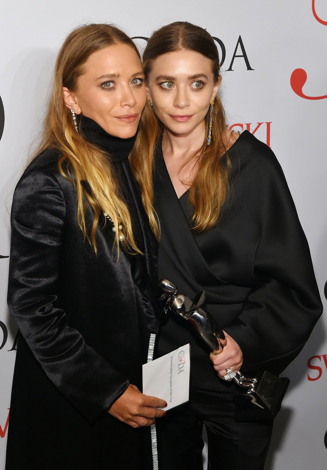 Mary-Kate Olsen's Wedding Ring Is So Demure Compared To That Vintage ...