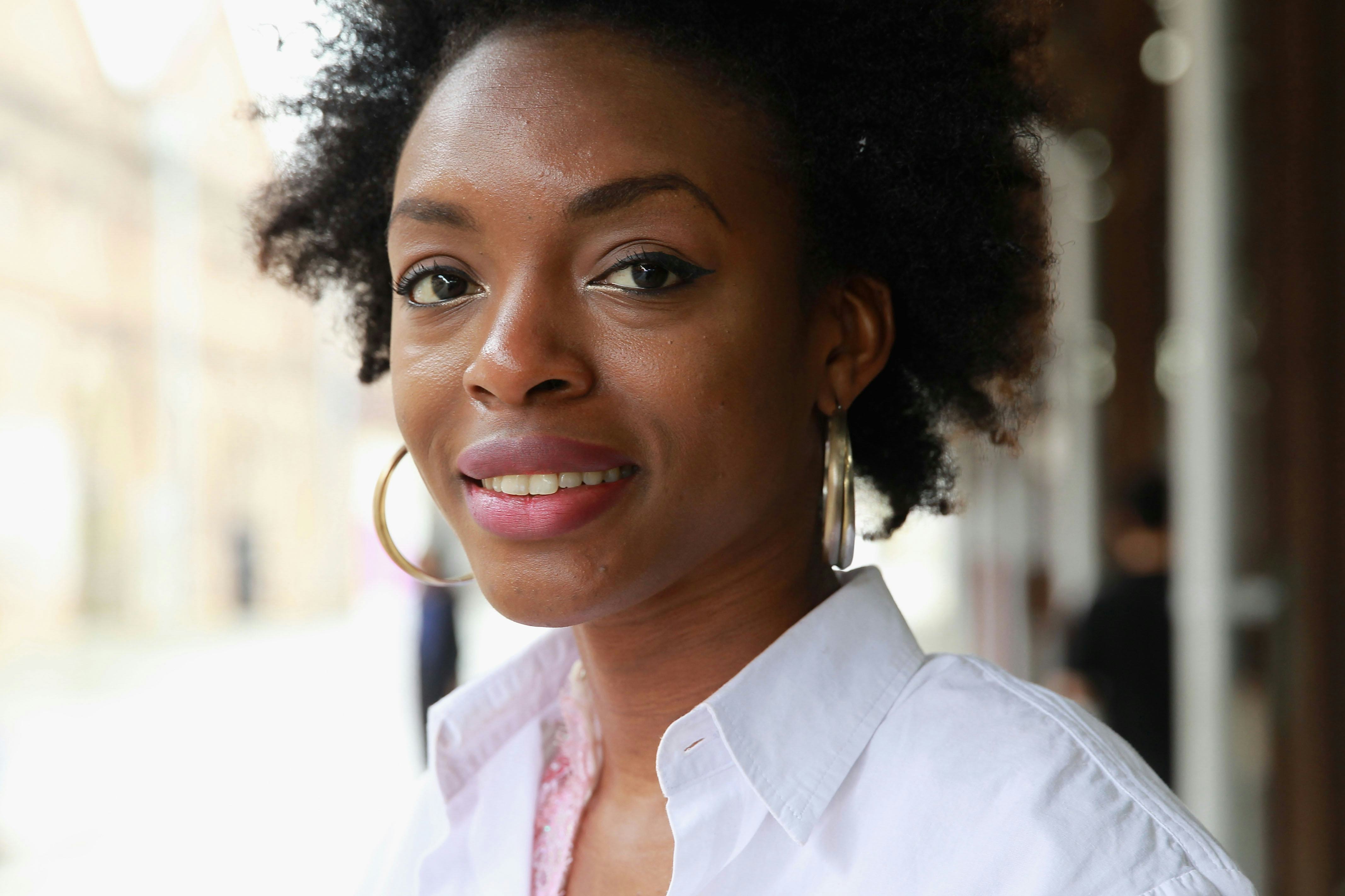 Using Nutmeg For Hair & Skin Woes Suddenly Changed My Summer Beauty Routine For The Best