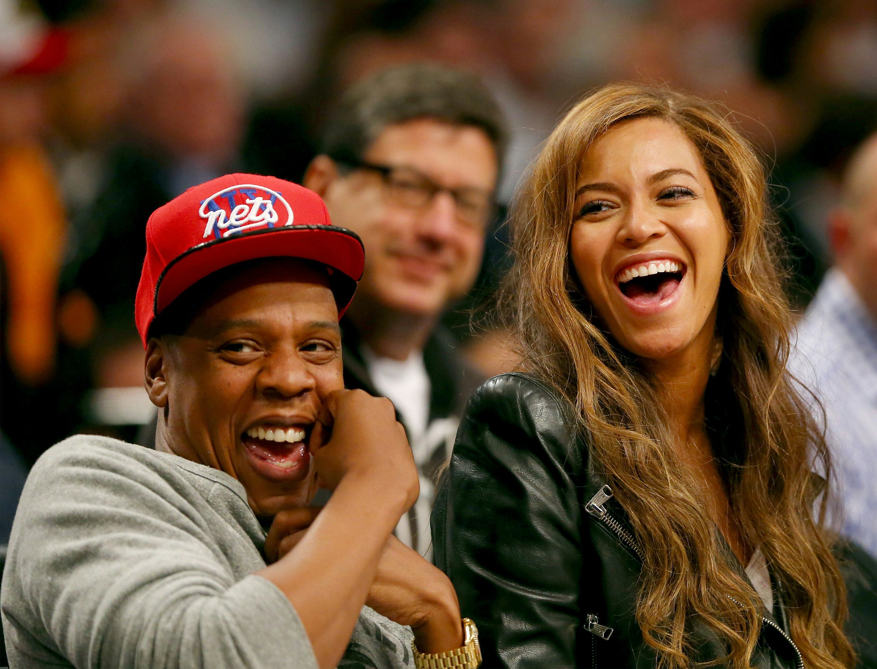 8 Signs the Beyonce & Jay Z Divorce Could Actually Be Happening