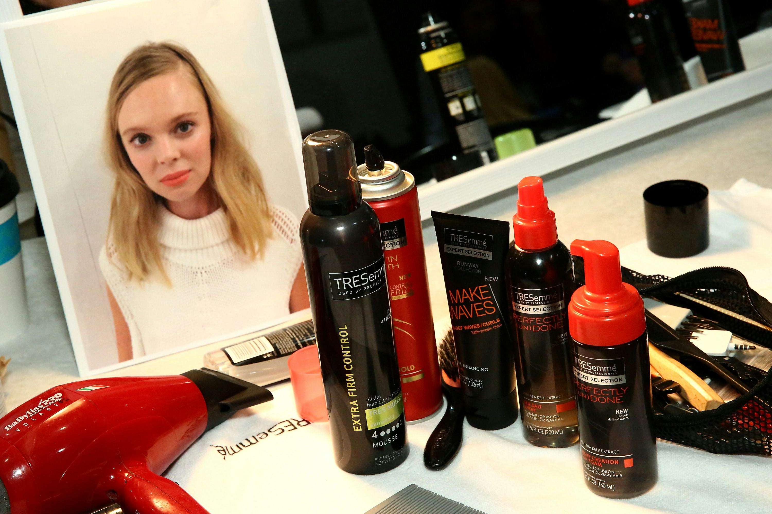 11 Things You're Guilty Of That Make Your Hair Greasier