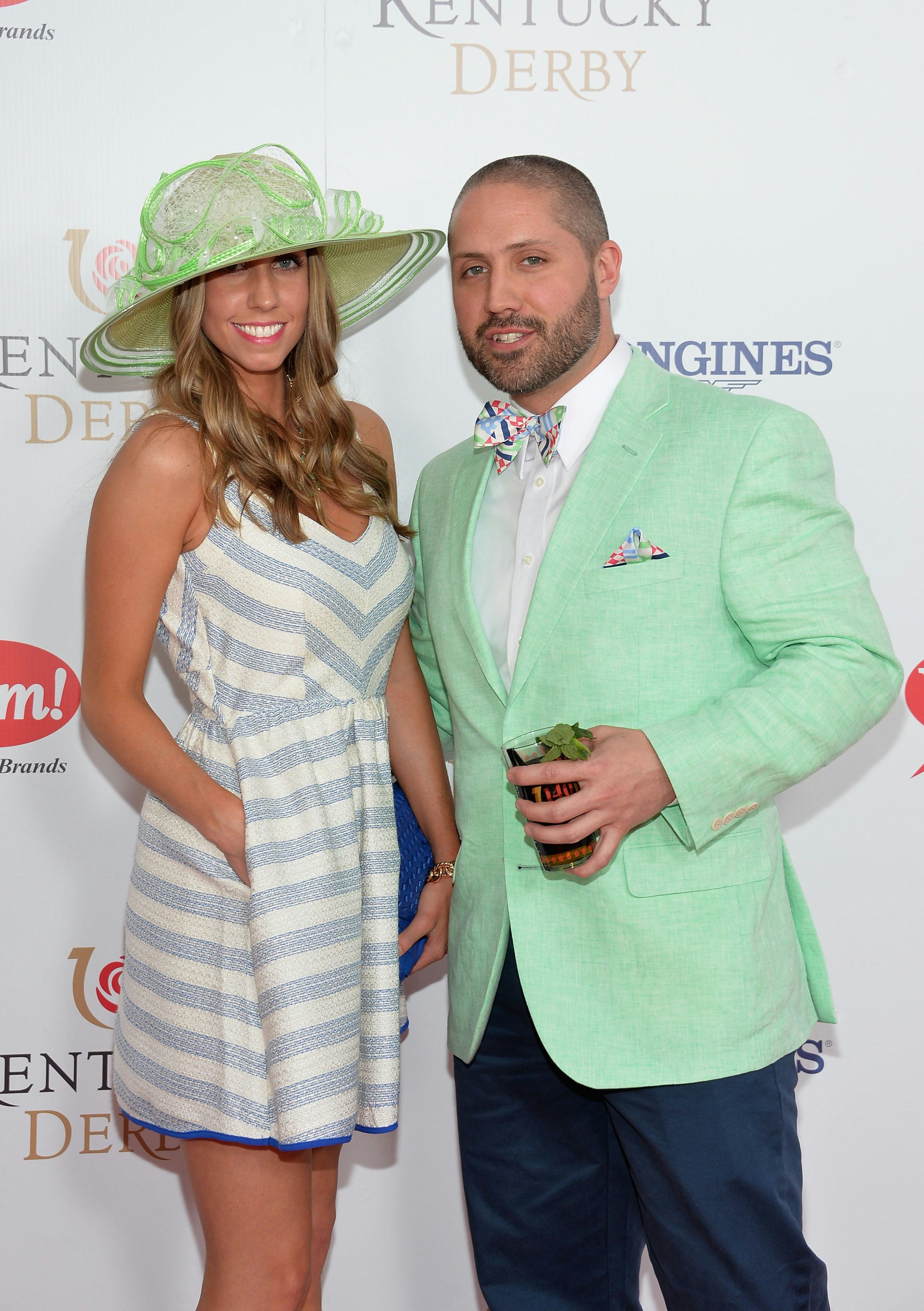 13 Kentucky Derby Couple Outfits That Will Melt Your Heart, Because