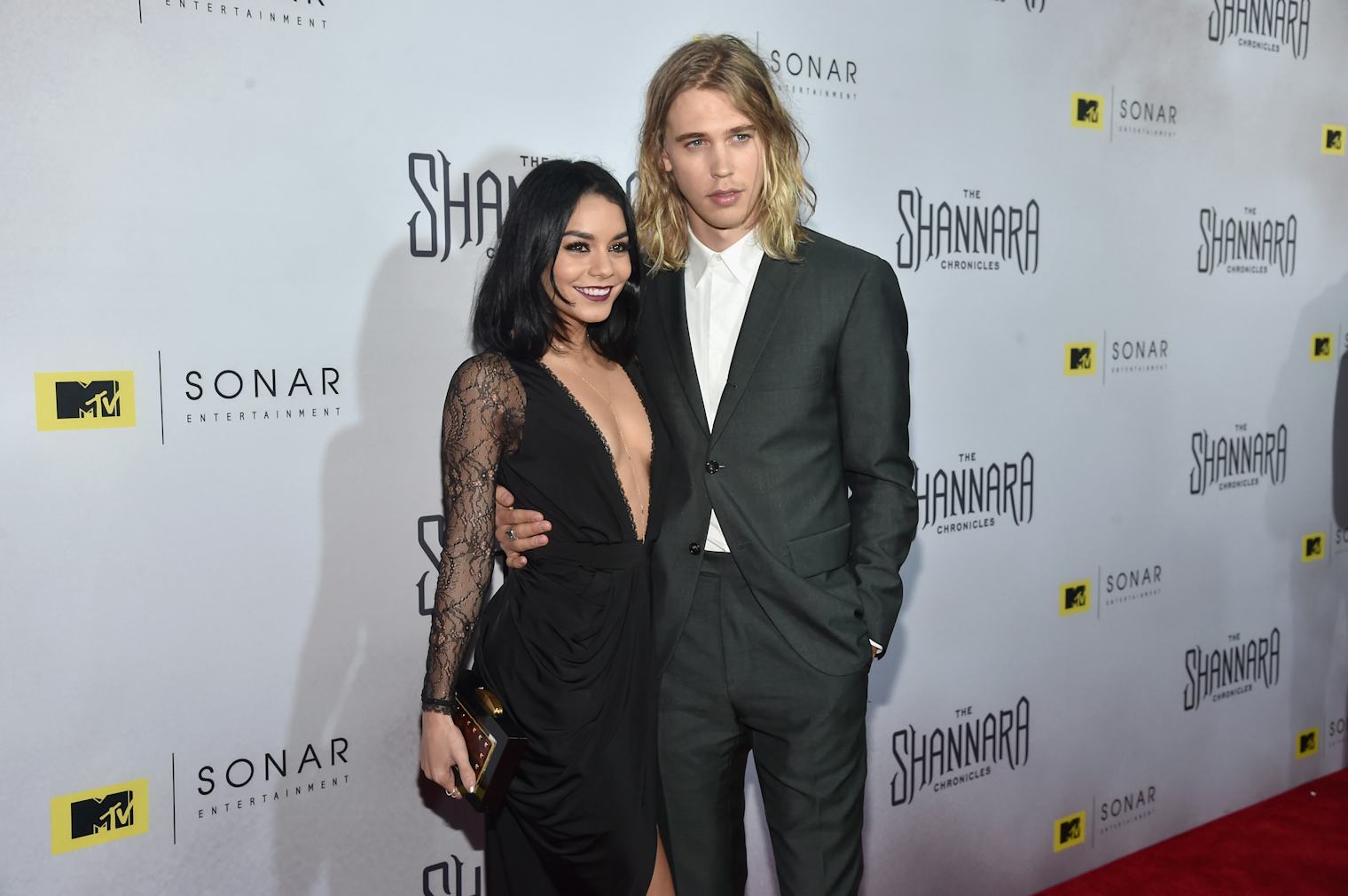 12 Iconic '90s Couples & Their Modern Day Counterparts