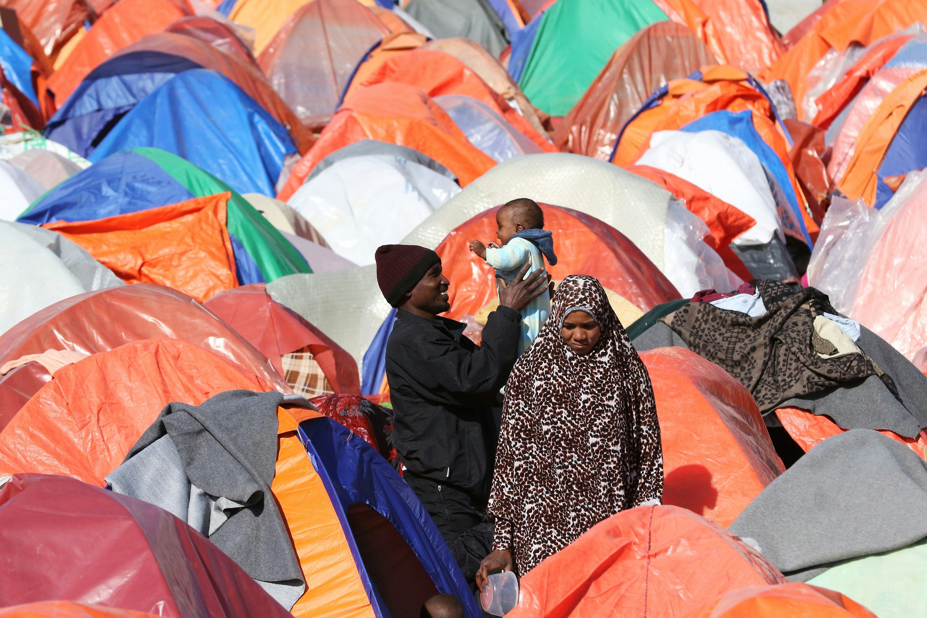 8 Ways To Help Refugees This Holiday Season