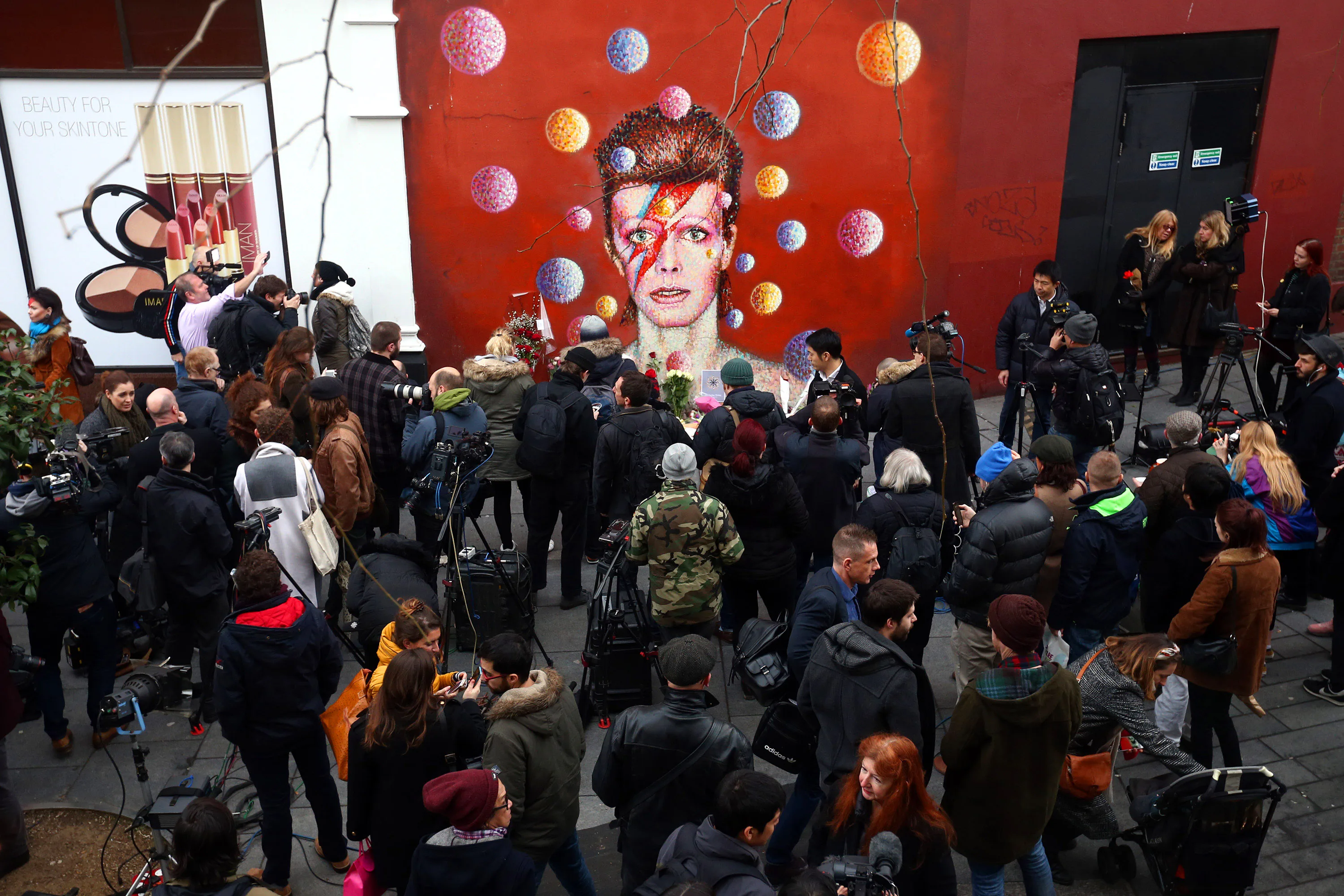 5 Powerful Ways To Honor David Bowie & His Legacy